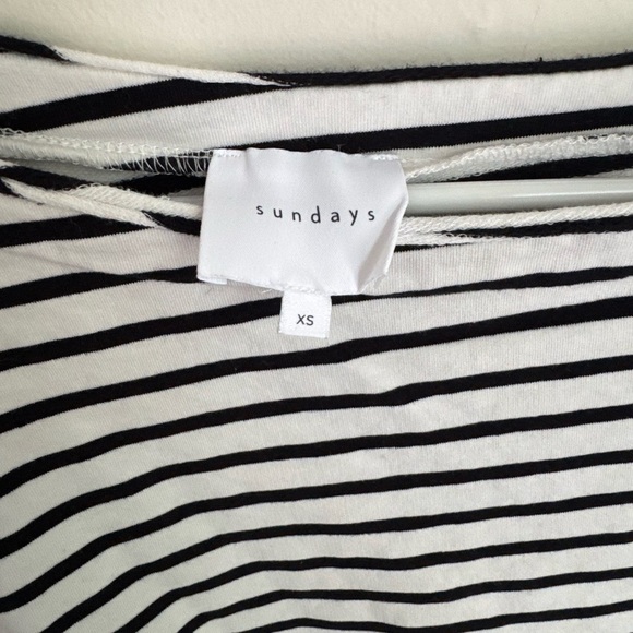 Sundays- Cleo Pullover- BKHS size S - Picture 4 of 4